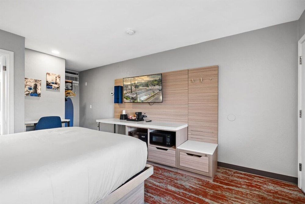 Cielo House Inn Standard Room, 1 Queen Bed, Accessible, Non Smoking 2