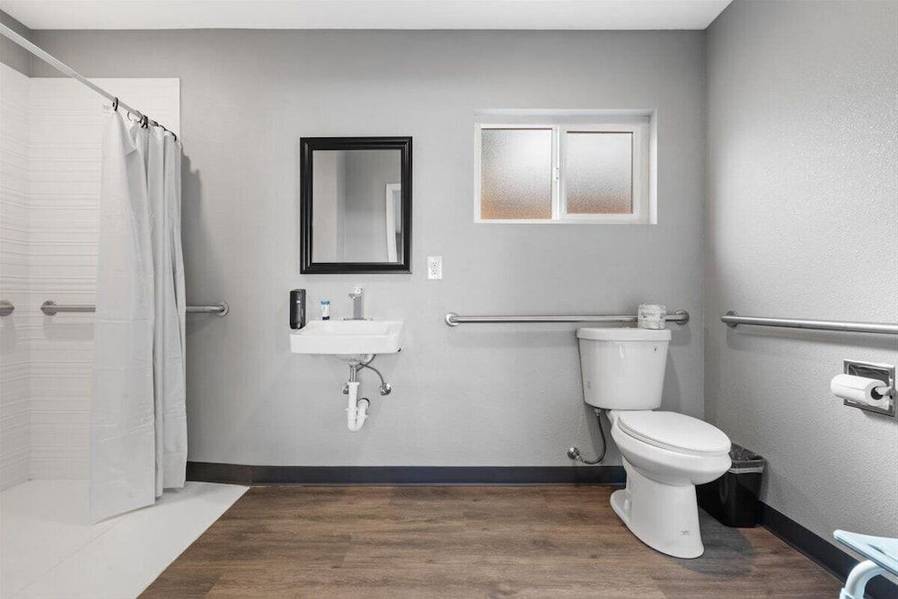 Cielo House Inn Standard Room, 1 Queen Bed, Accessible, Non Smoking 12