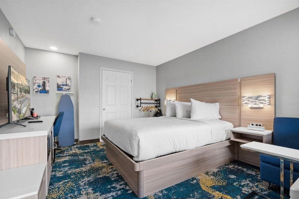 Cielo House Inn Standard Room, 1 Queen Bed, Accessible, Non Smoking 3