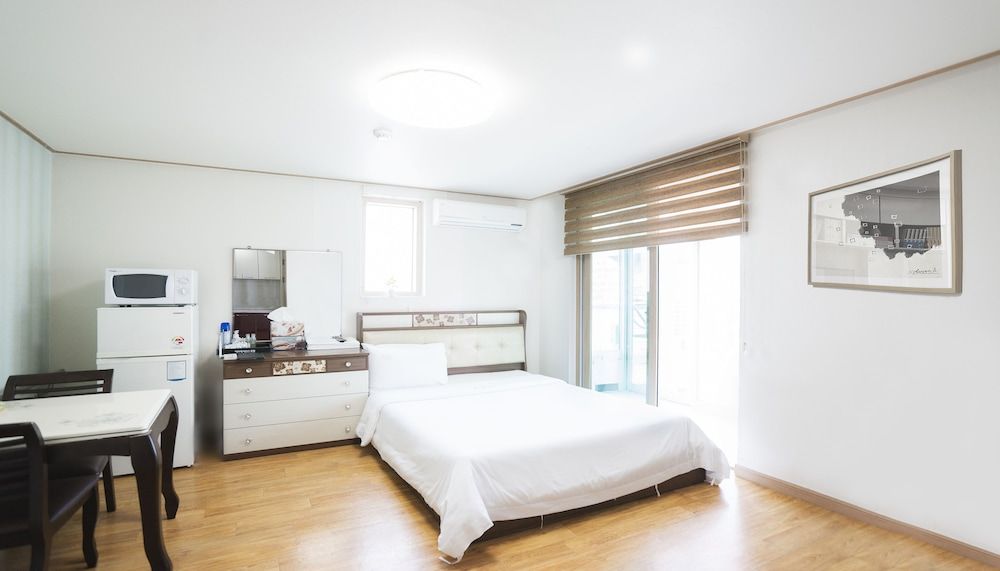 undefined EAN Residence Hotel 8