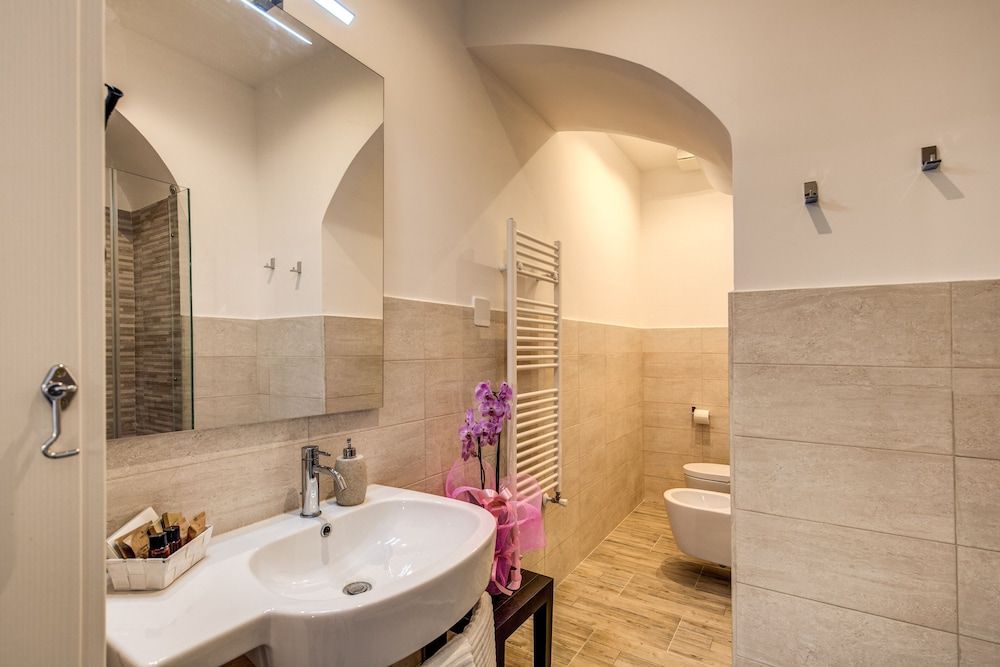 Feronia Guest House Deluxe Double or Twin Room Diana 3