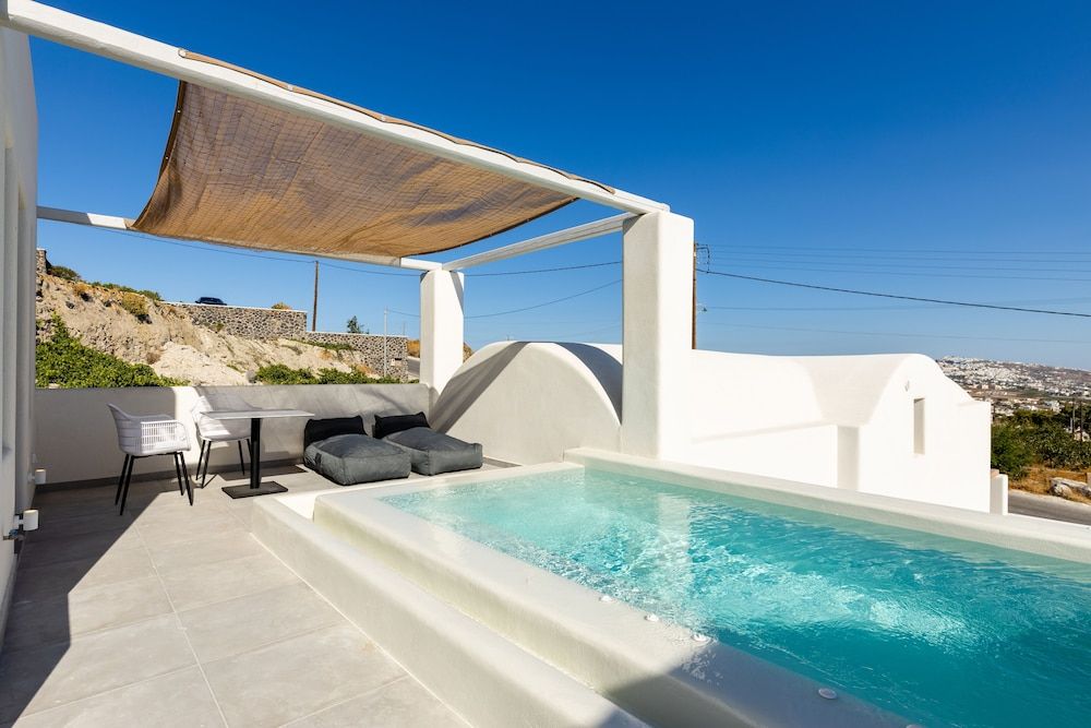 undefined SERAPIAS SUITES 3