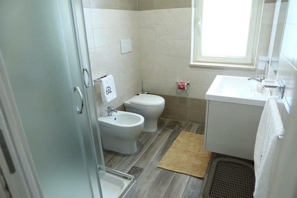 Villa Magiola Family Apartment, 2 Bedrooms, Balcony, Garden View (CALLIOPE) 4