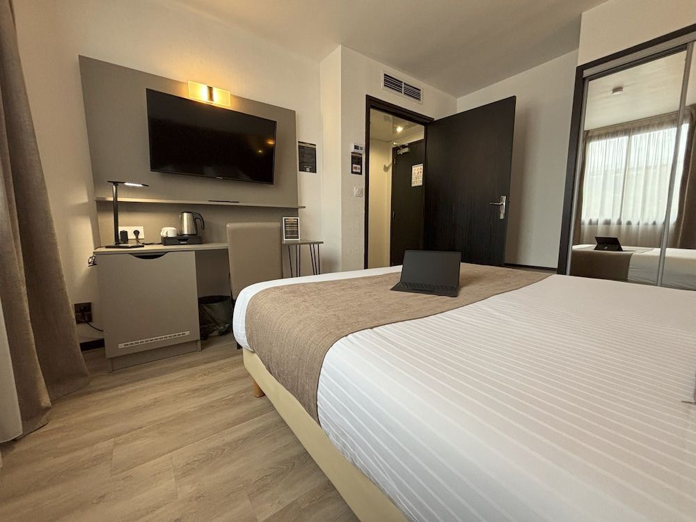 Hôtel Le Valois, Cognac Comfort Double Room 2