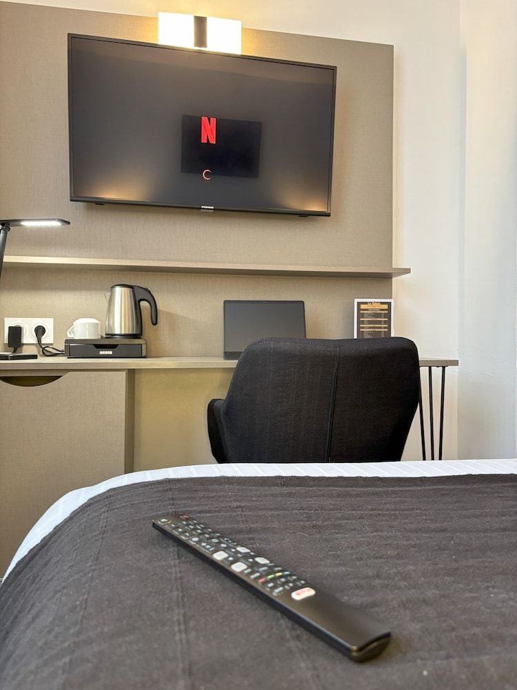 Hôtel Le Valois, Cognac Superior Double Room 6