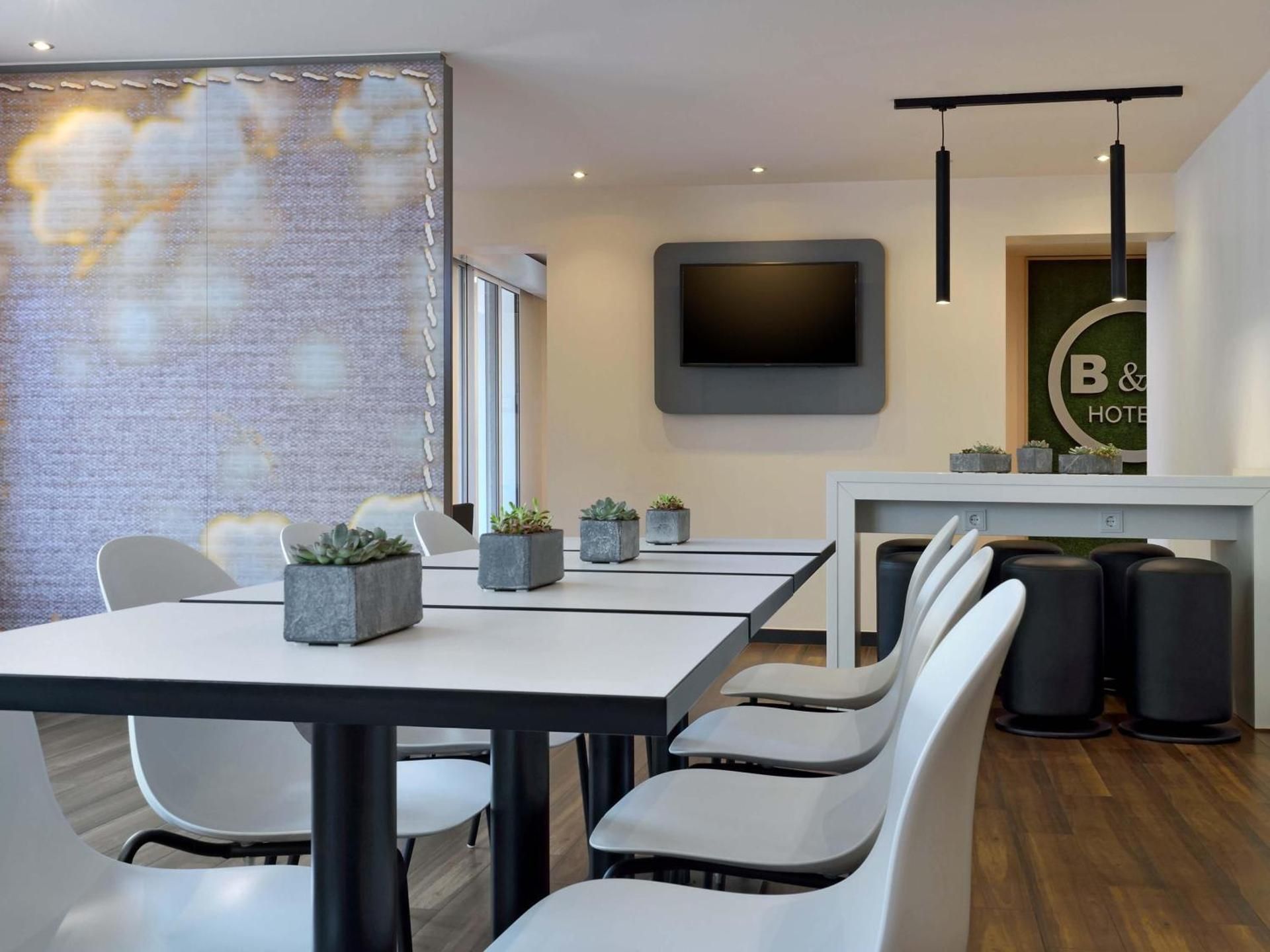 meeting room / ballrooms