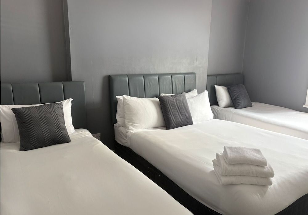 Hotel Anfield Family Suite, Ensuite 2