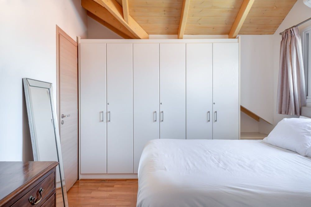 Elegant Living Apartment, 2 Bedrooms, City View 5