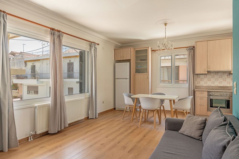 Elegant Living Apartment, 1 Bedroom, City View 25