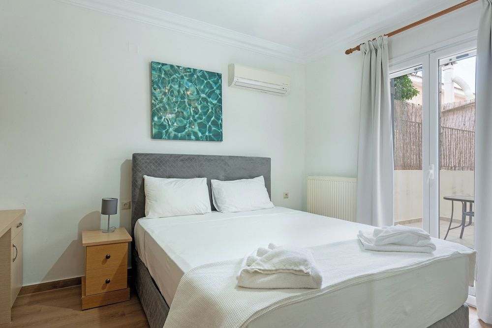 Elegant Living Apartment, 1 Bedroom, City View 2