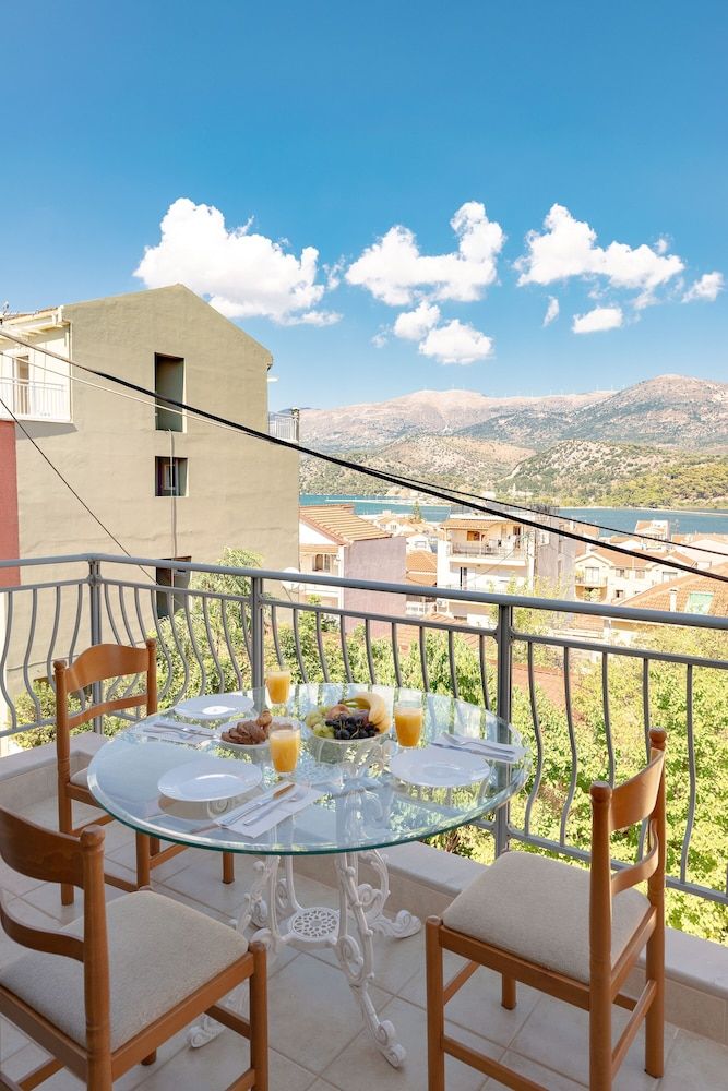 Elegant Living Apartment, 1 Bedroom, Sea View 5