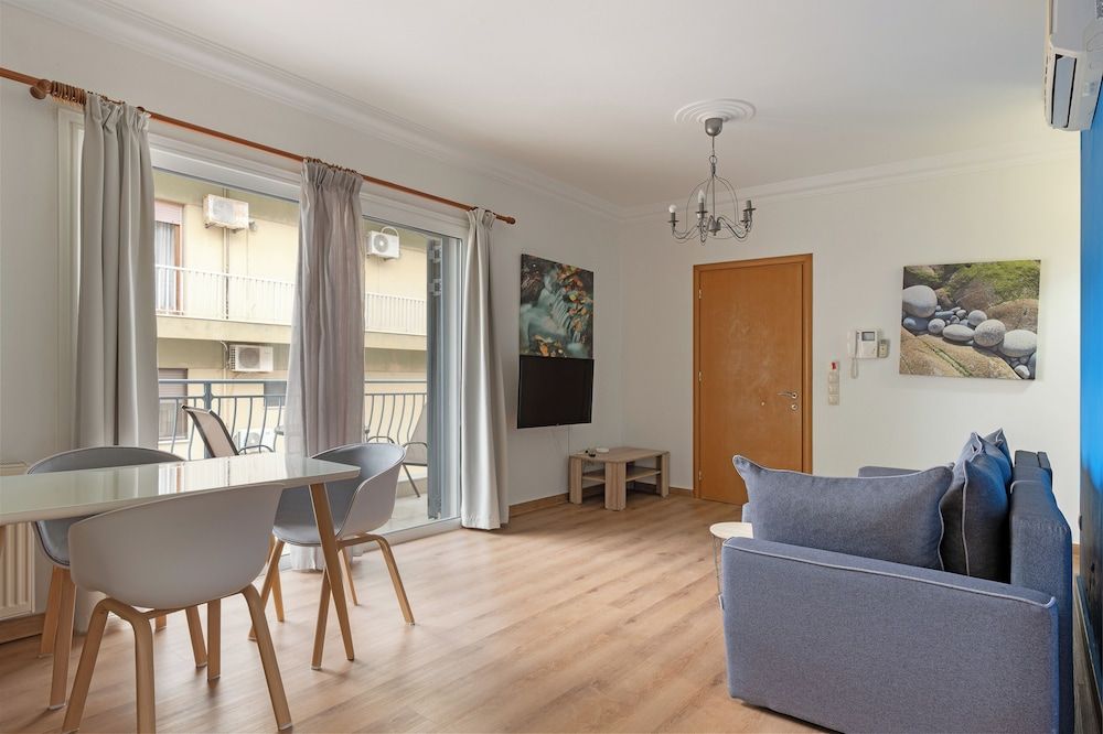 Elegant Living Apartment, 1 Bedroom, City View 14