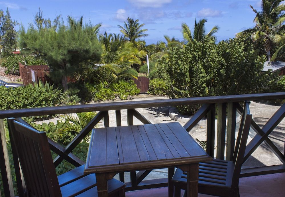 Ocean Spray Apartments Studio, 1 Queen Bed, Kitchenette, Garden View 7