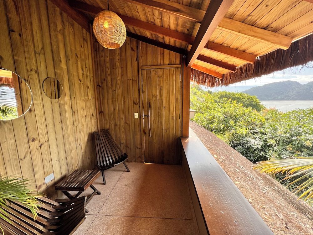 Casa Luz Panoramic Triple Room, 1 Bedroom, Ocean View 3