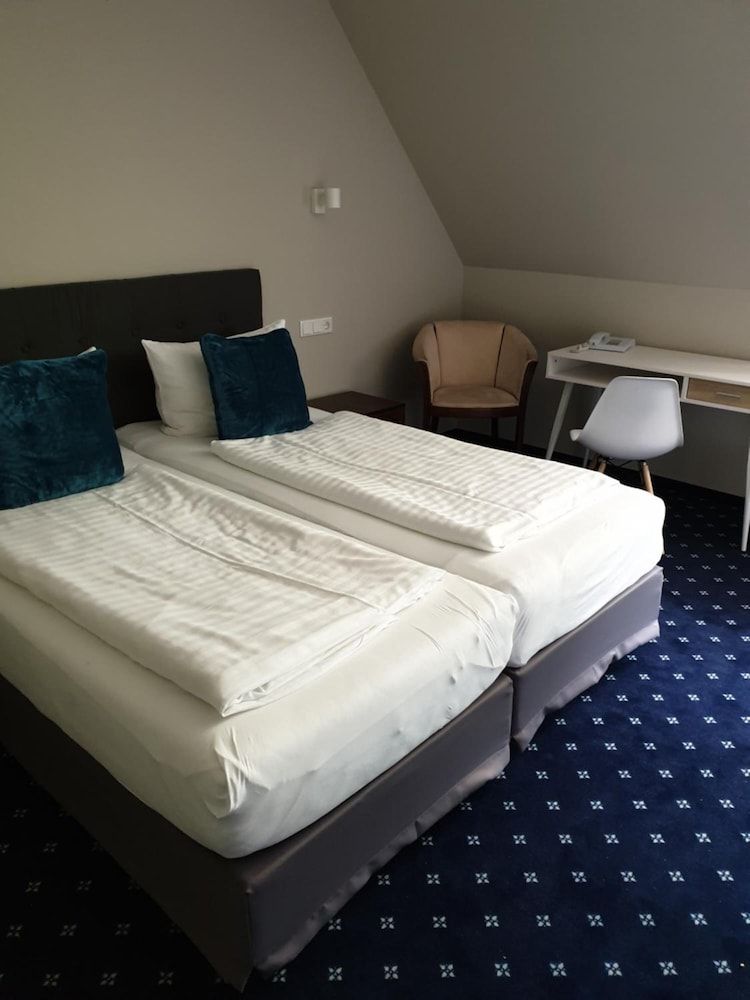 Hotel El Capitan Classic Double Room 5