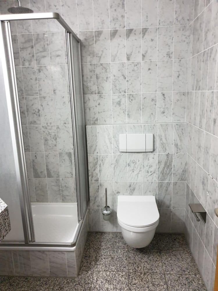 Hotel El Capitan Classic Double Room 8