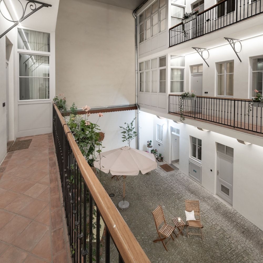 Courtyard View