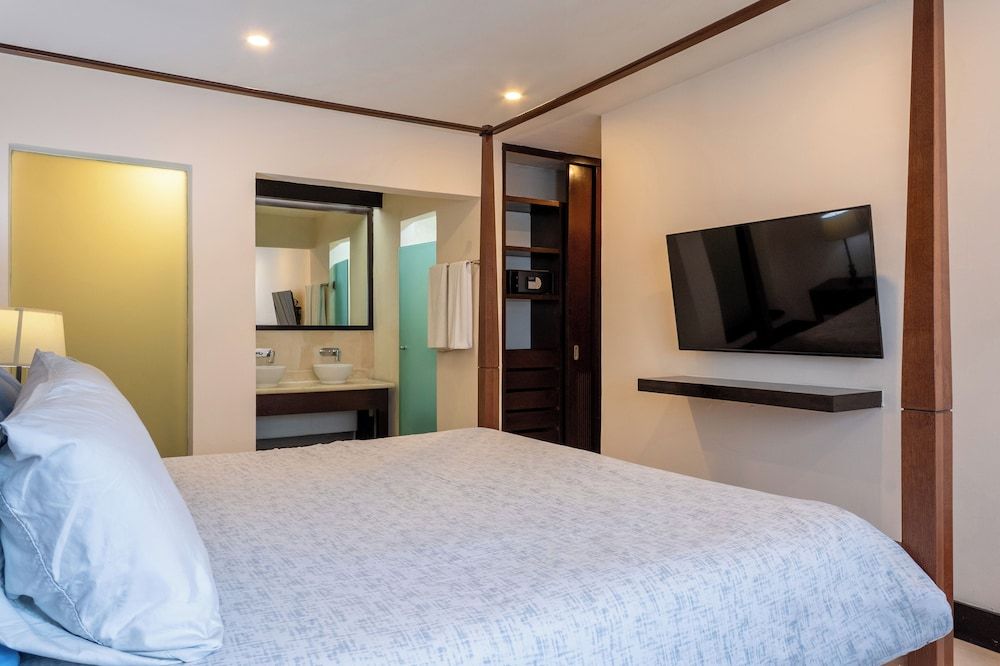 Pueblito Escondido Beachside Comfort Apartment, Private Pool, Beachside 5