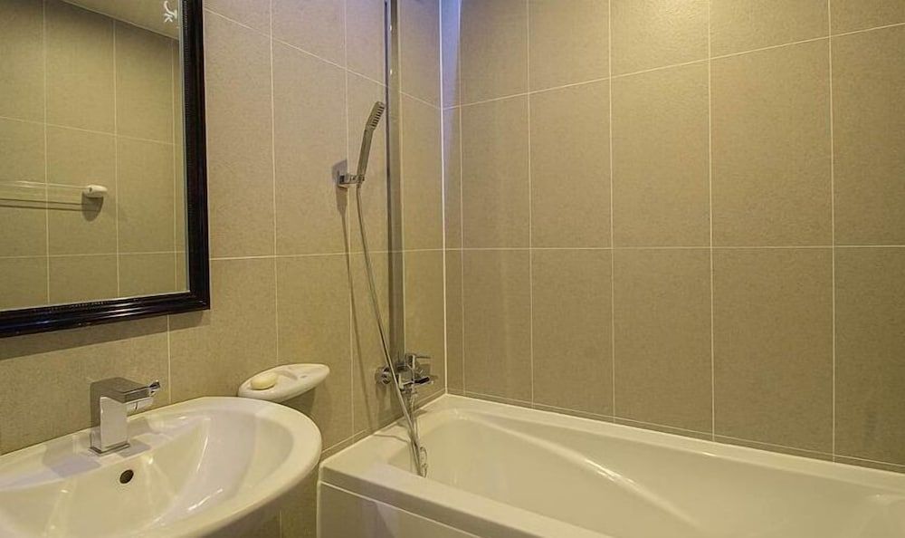 JK Hotel Standard Room 4