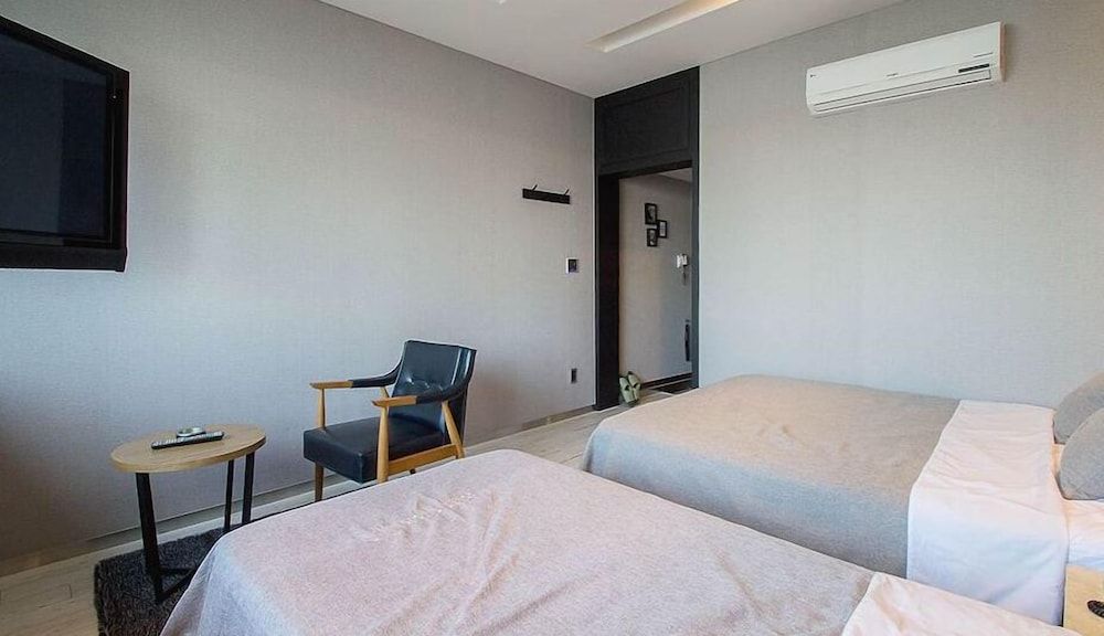 JK Hotel Twin Room 5