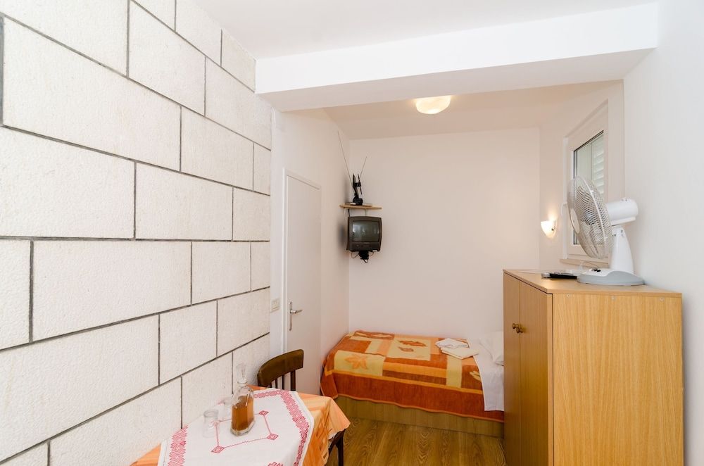 Katarina Rooms Twin Room (Twin Room) 6