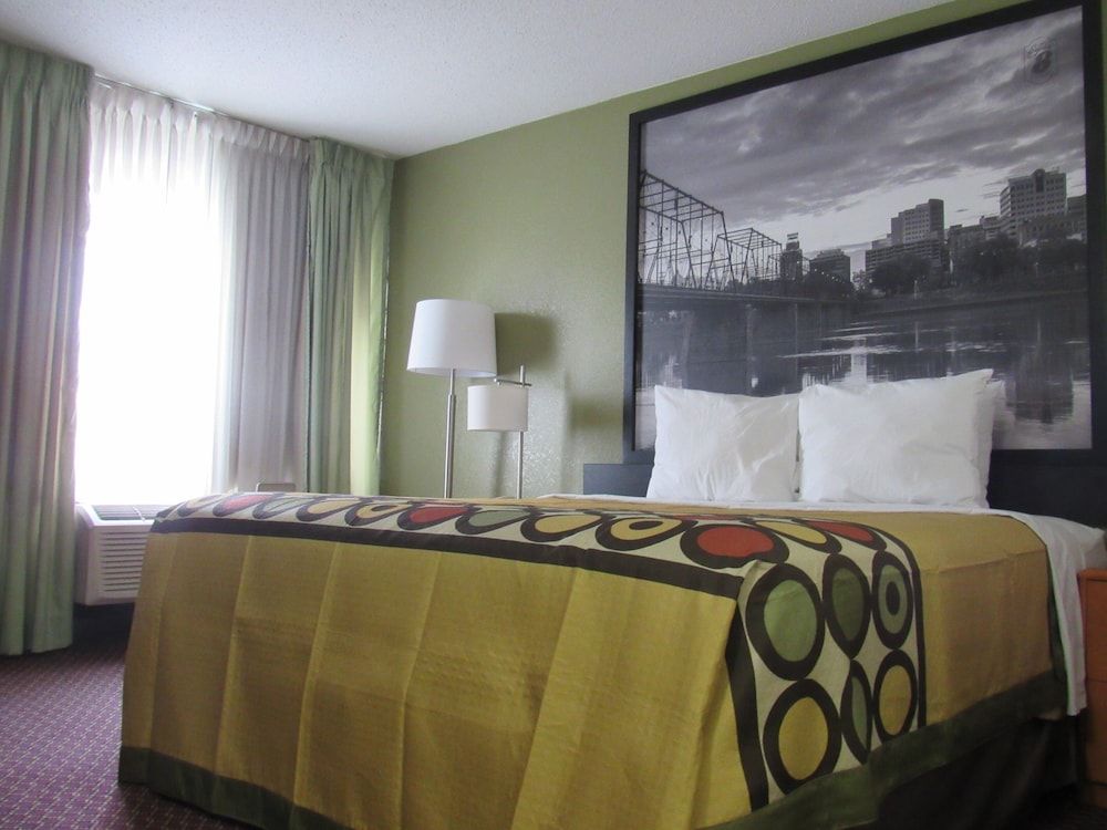 Room, 1 King Bed, Accessible, Non Smoking (Mobility)