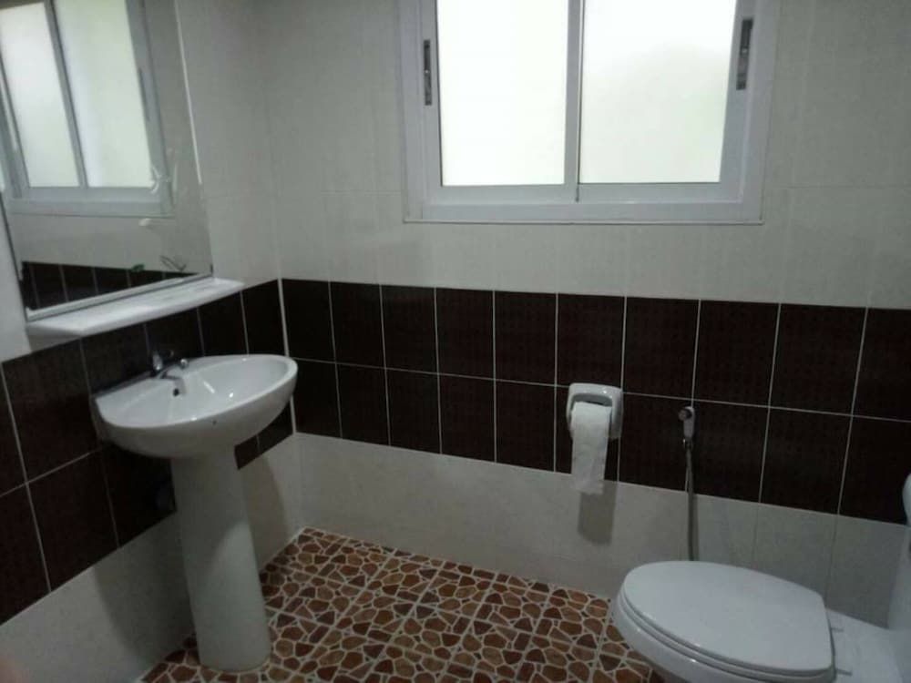 Tho Mai Resort Deluxe Room 4