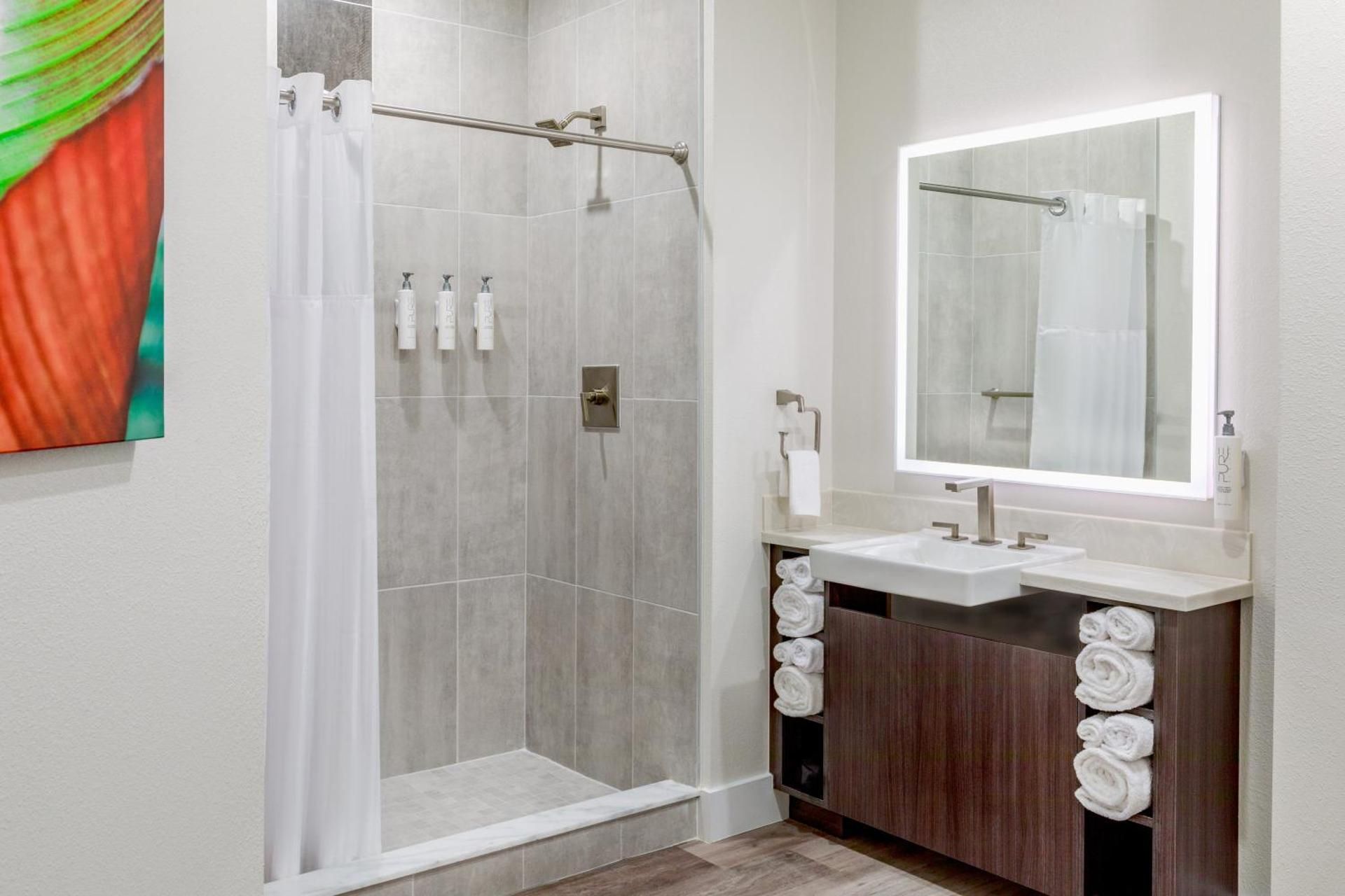 Superior Two Bedroom Suite (Free Water Park Access)