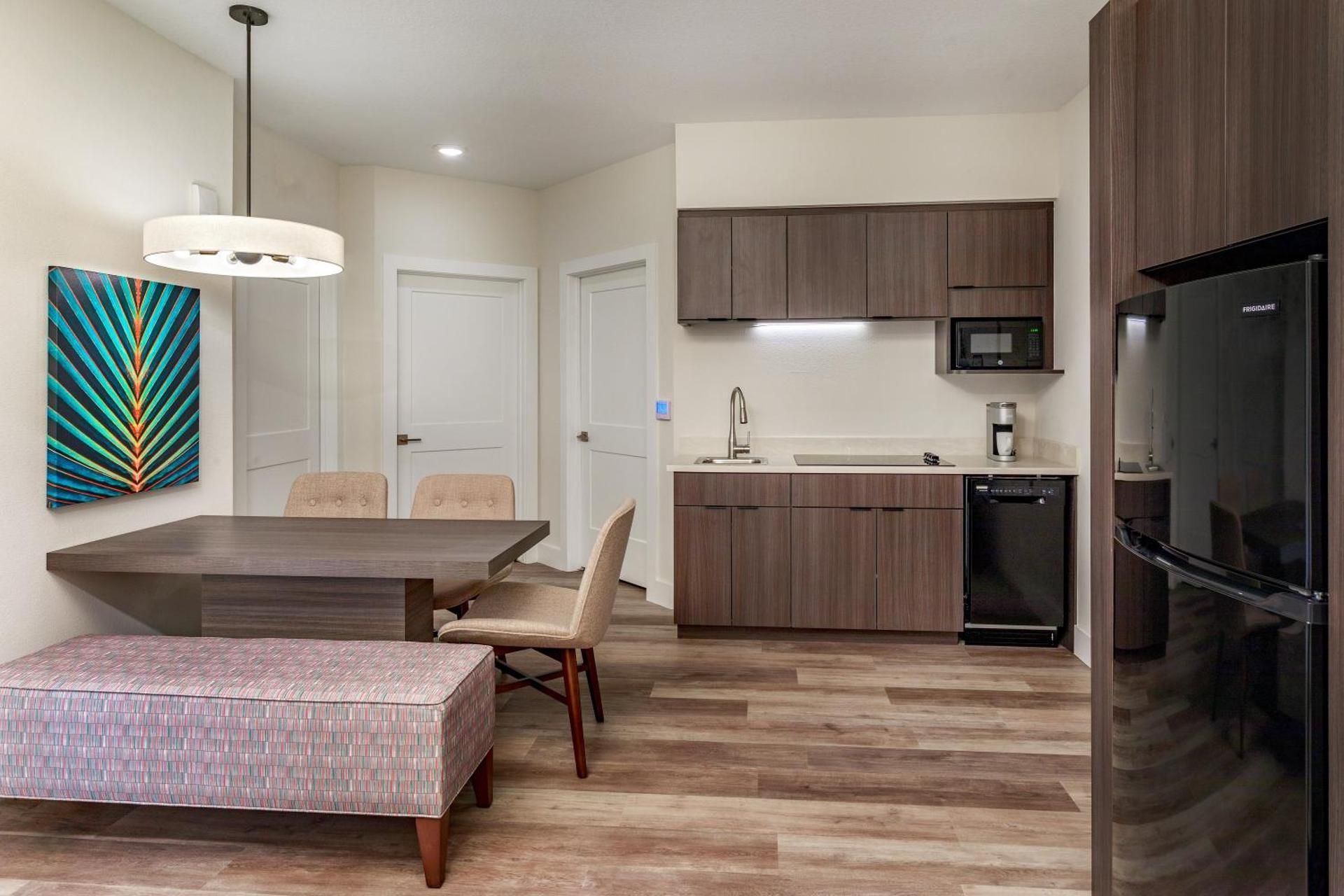 Superior Two Bedroom Suite (Free Water Park Access)