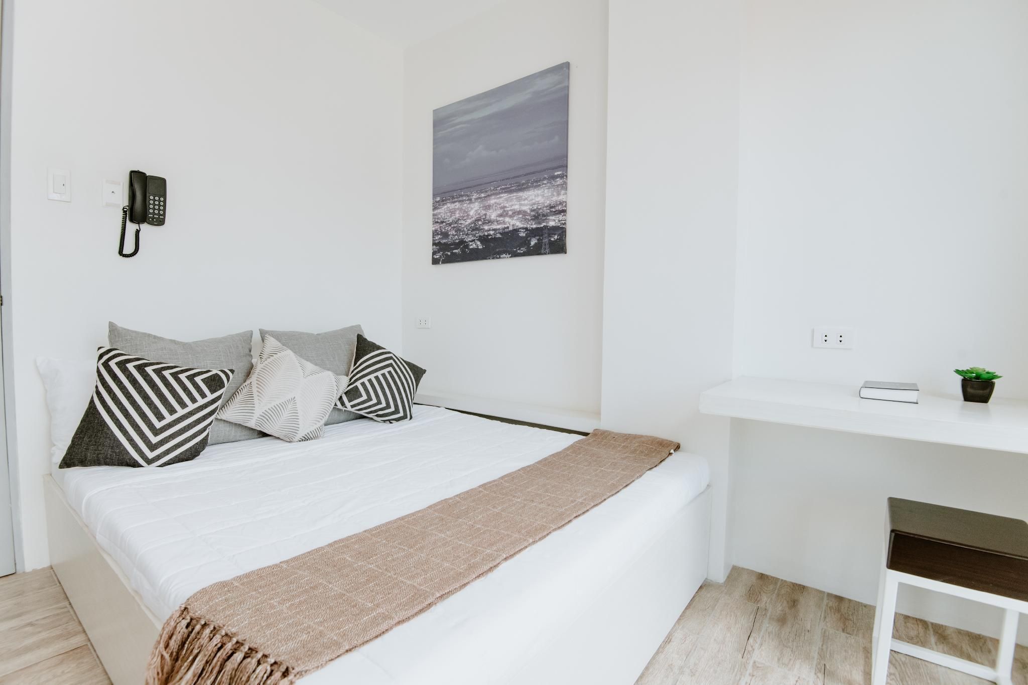 undefined 1075 Dormitel 4