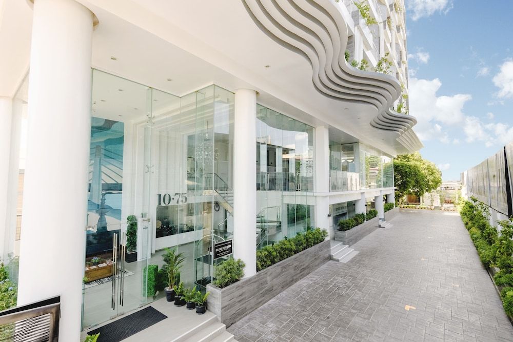 undefined 1075 Dormitel 2