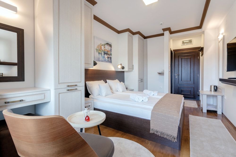 Villa Varosh Standard Double Room, Balcony 2