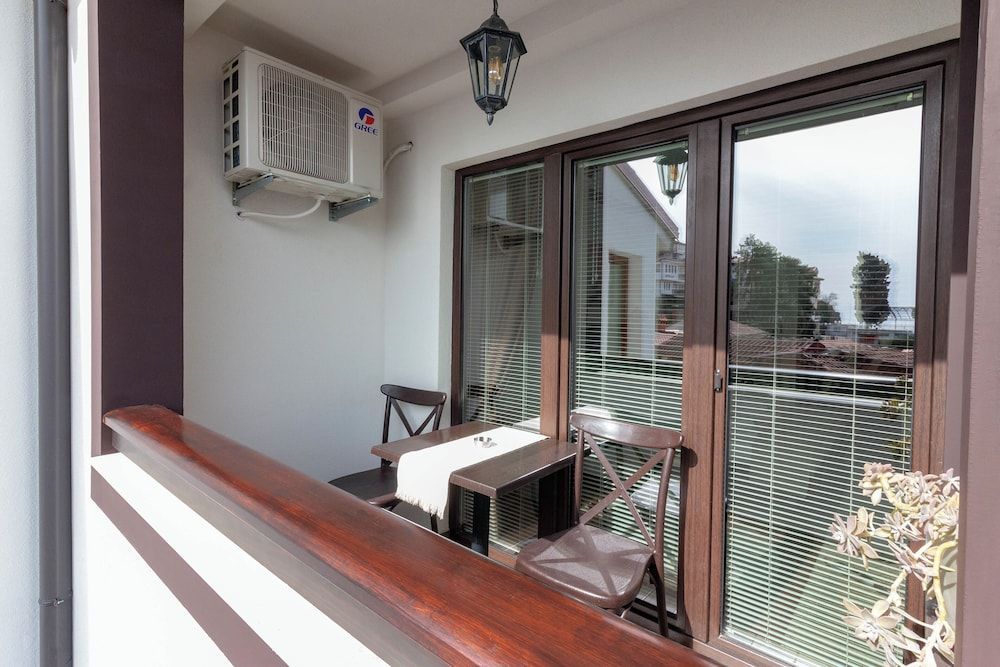 Villa Varosh Standard Double Room, Lake View 5