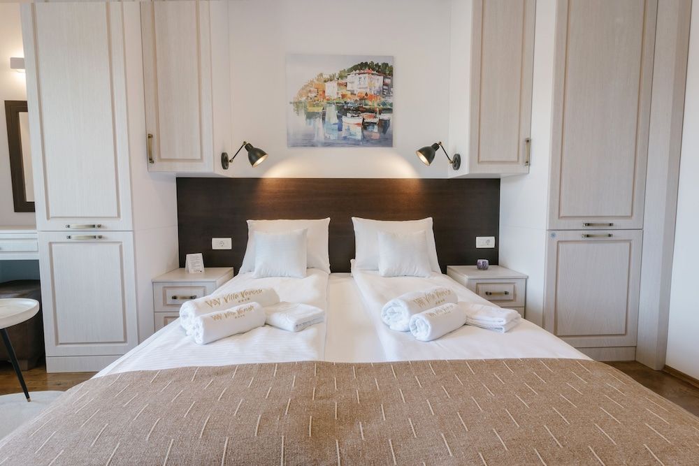 Villa Varosh Standard Double Room, Balcony 3