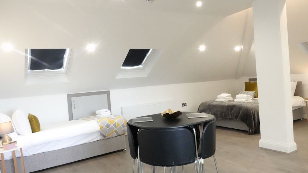 The Hatton Apartments Elite Apartment, 1 Bedroom, Garden View (APT 4) 8