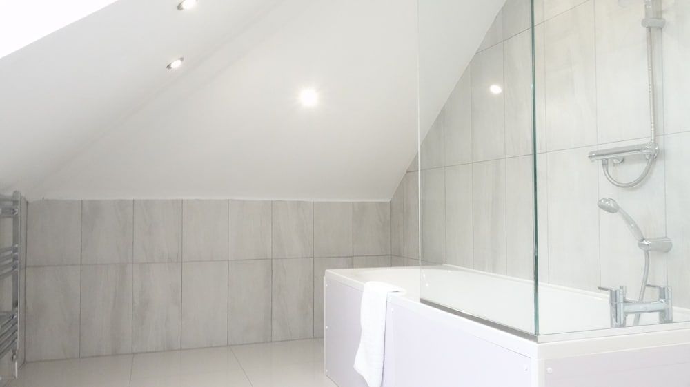 The Hatton Apartments Deluxe Apartment, 1 Bedroom, Garden View 2