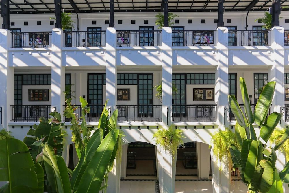 undefined The Siam 9