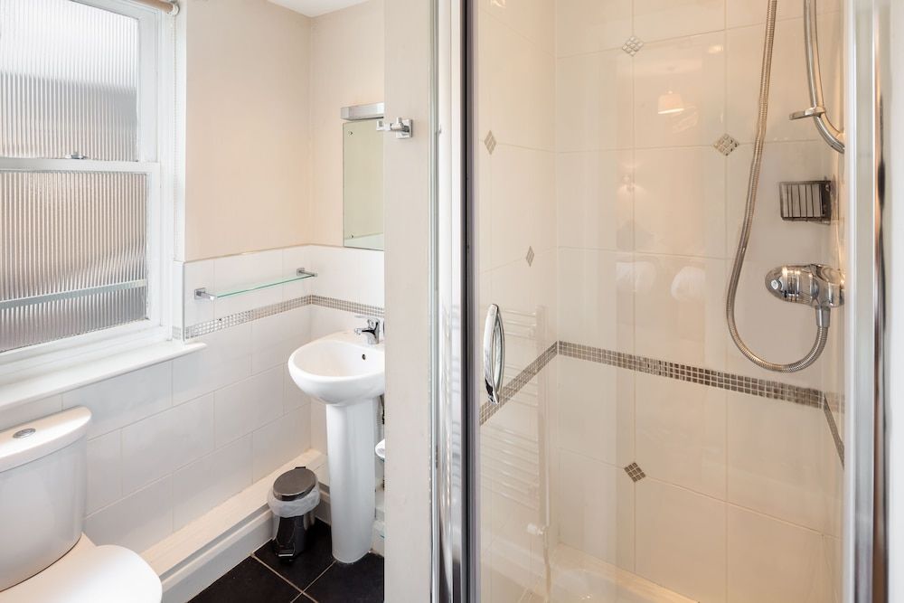 Astor York - Hostel Twin Room 3