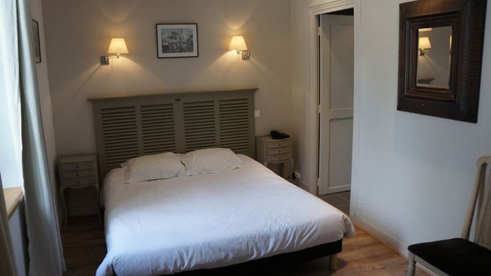 Hostellerie de la Porte Bellon Standard Double Room, Non Smoking 3