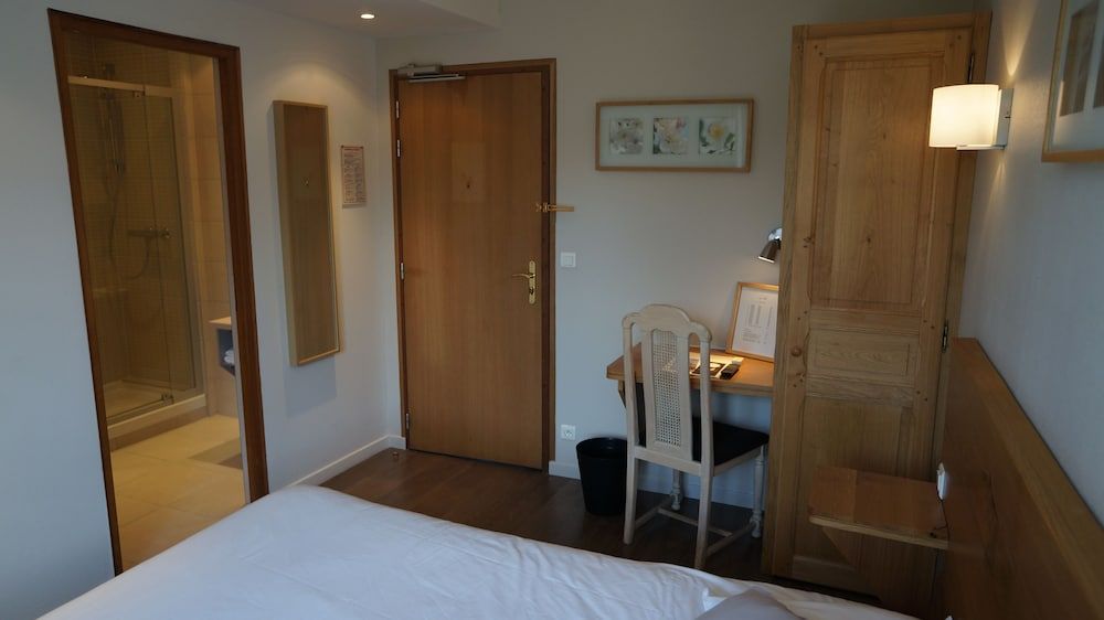 Hostellerie de la Porte Bellon Superior Double Room, Non Smoking 2