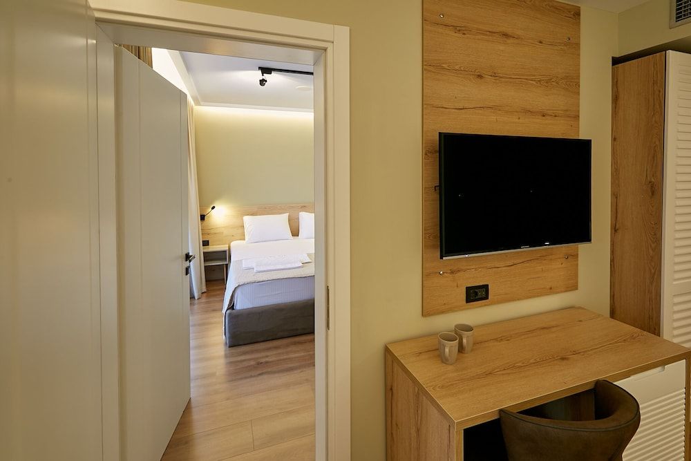 ETER Hotel Standard Double Room 3