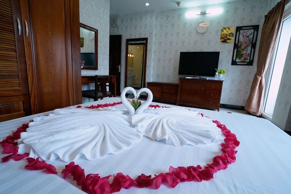 Ben Thanh Retreats Hotel VIP Room 6