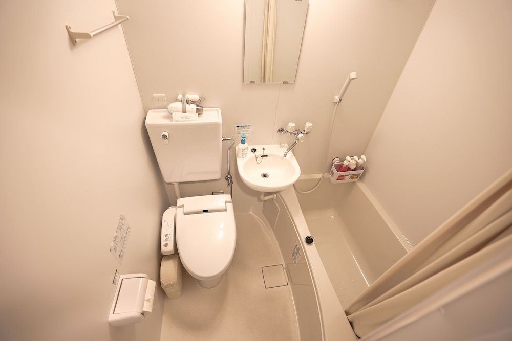 Akihabara Nakagawa Inn Room (203) 5