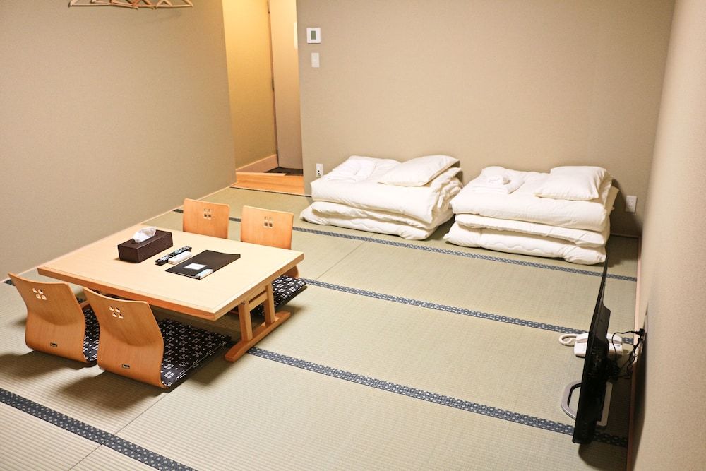 Akihabara Nakagawa Inn Room (203) 2