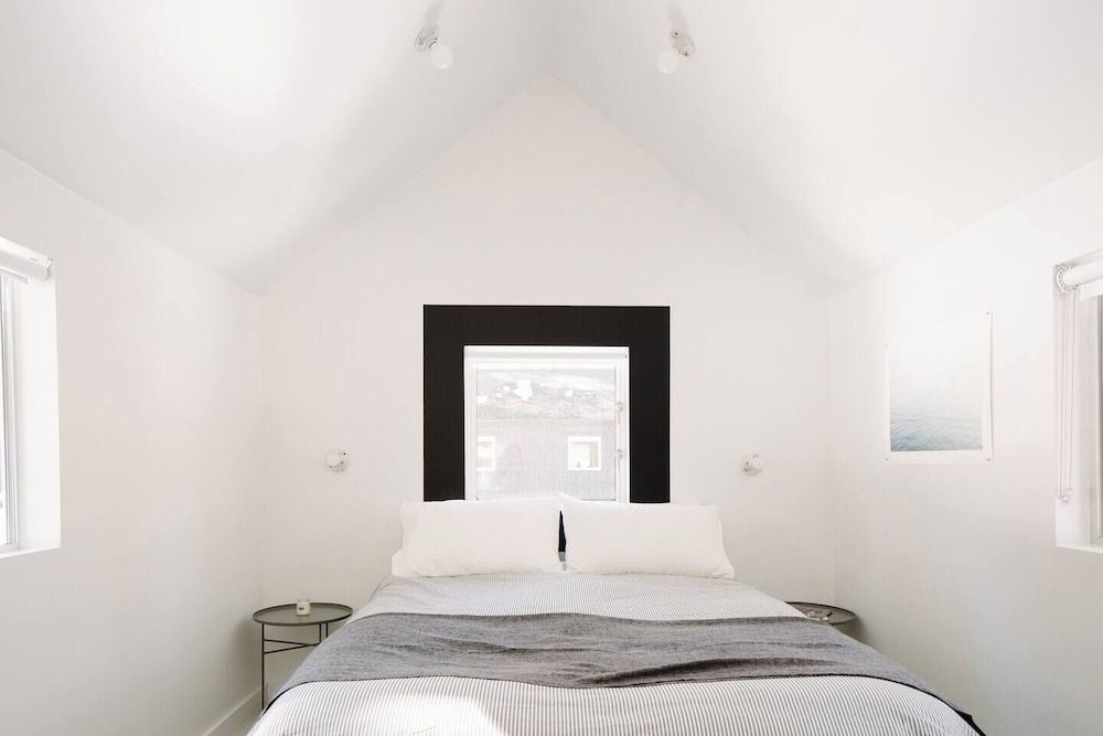 Colorado Lodge Premier Cabin, 1 Queen Bed, Garden View (C3)