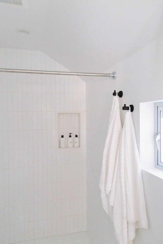 Colorado Lodge Premier Cabin, 1 Queen Bed, Garden View (C3) 5