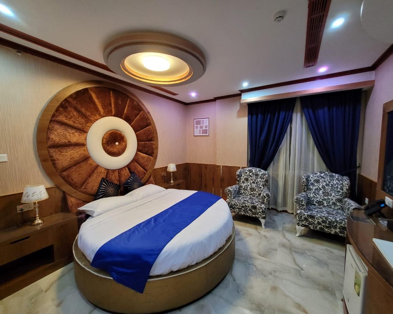 undefined Camphor Hotel 7