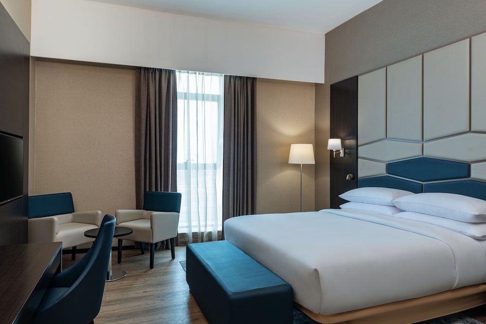 Classic King Bed, (Comp. Shuttle to DMCC Metro, Marina Mall & JBR, 20% off on F&B outlet)