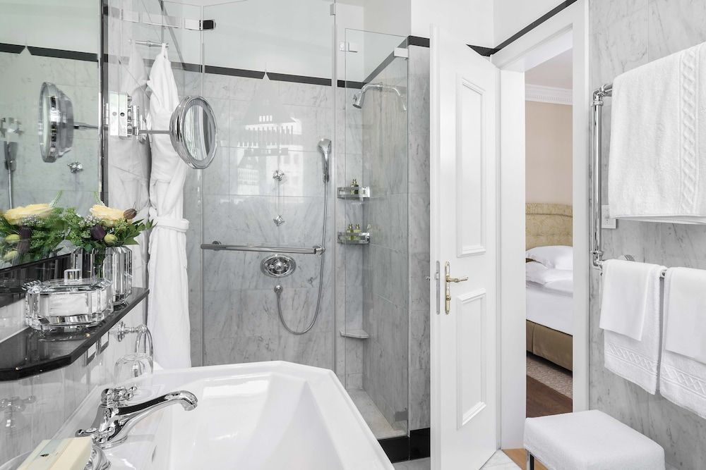 undefined Badrutt's Palace Hotel 9