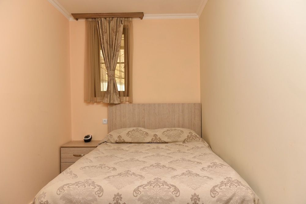 GreenWood Hotel Cottage 3